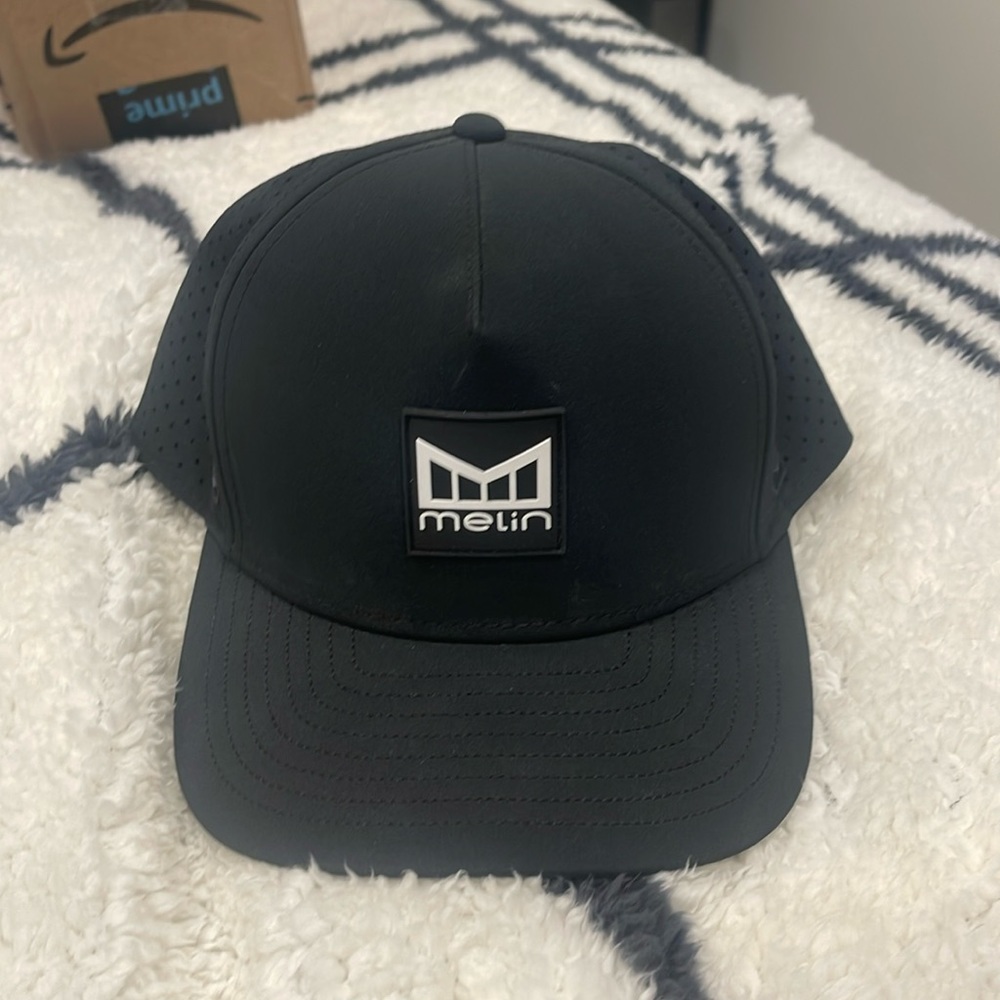 Melin hat